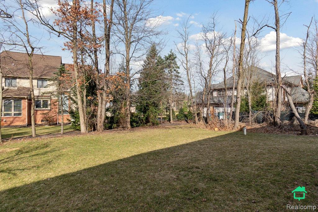 2125 Benstein Road Walled Lake, MI 48390 - Photo 54 of 68