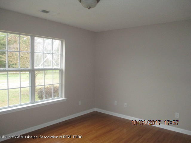 283 Malone Road South Hernando, MS 38632 - Photo 10 of 12 007