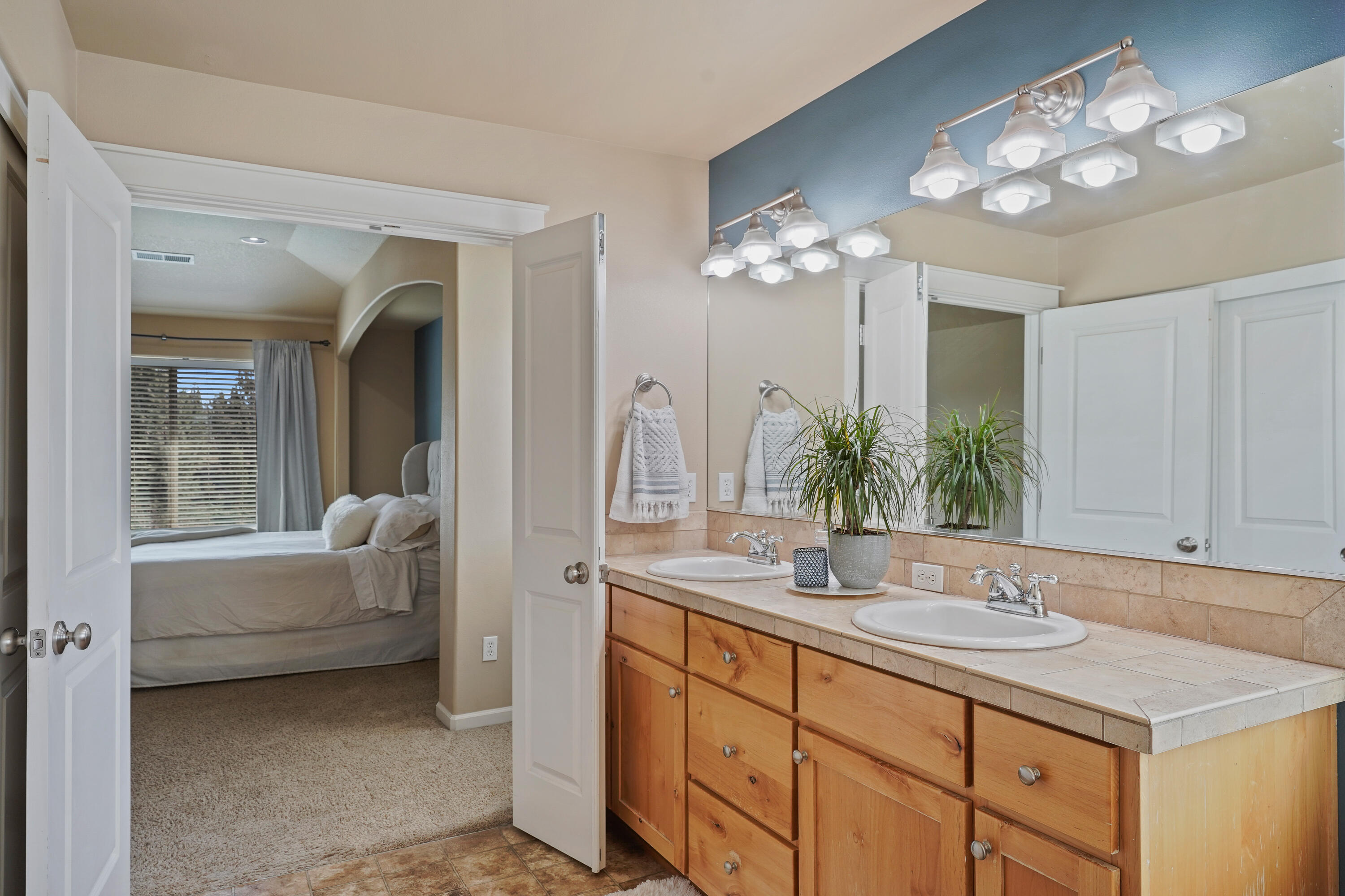 20955 Yeoman Road Bend, OR 97701 - Photo 16 of 23 DSC08924
