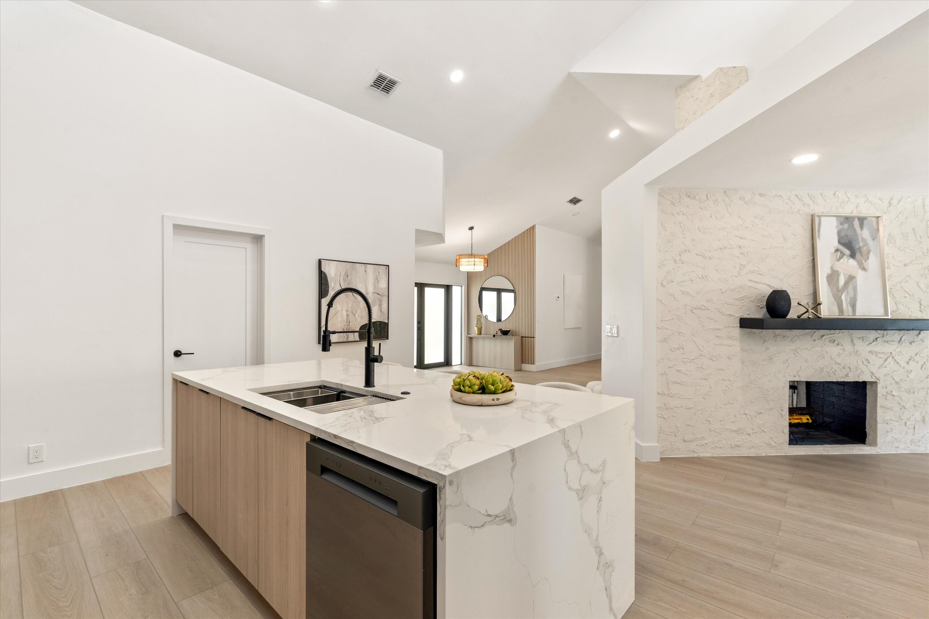 3093 Northwest 28th Terrace Boca Raton, FL 33434 - Photo 11 of 28 Kitchen 3