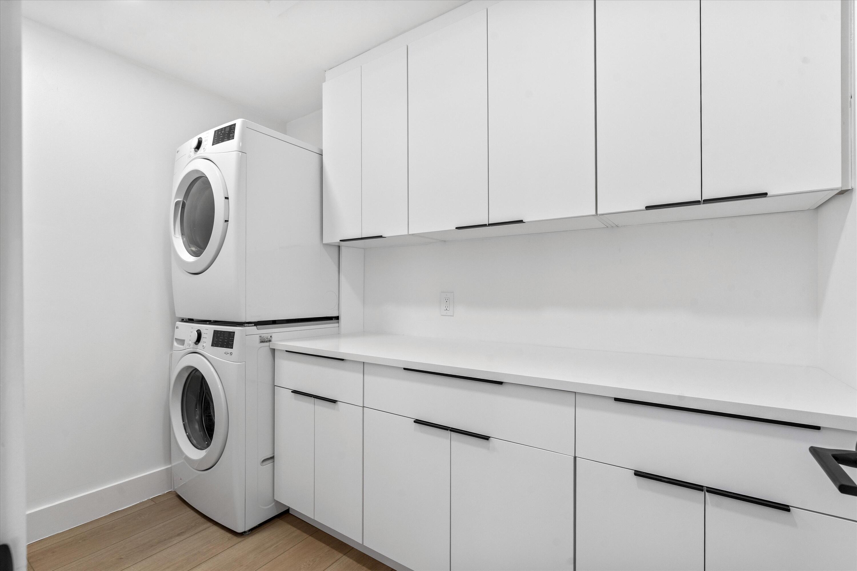 3093 Northwest 28th Terrace Boca Raton, FL 33434 - Photo 24 of 28 Laundry room