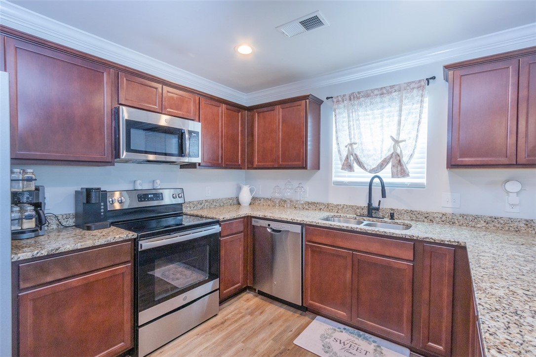 227 Celebration Avenue Anderson, SC 29625 - Photo 15 of 50