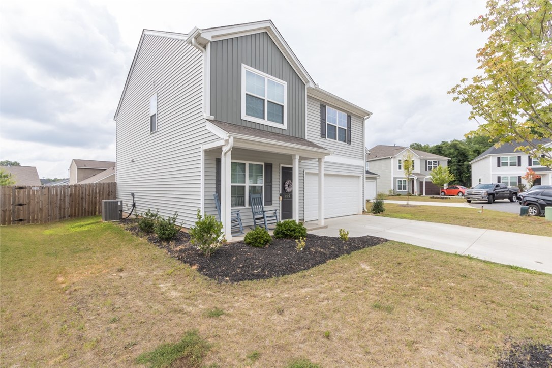 227 Celebration Avenue Anderson, SC 29625 - Photo 3 of 50