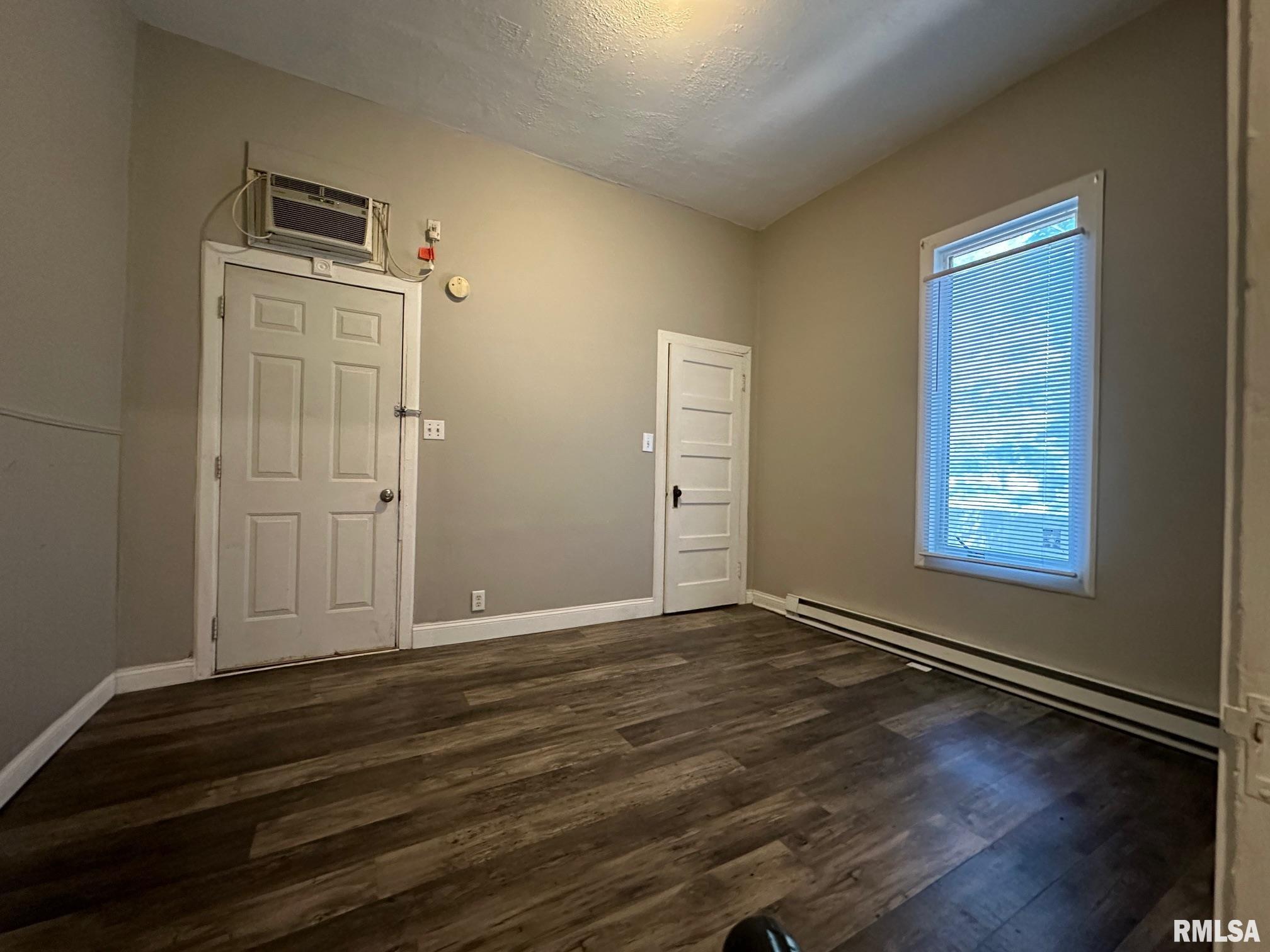 333 South Douglas Avenue, Unit 2 Springfield, IL 62704 - Photo 6 of 11