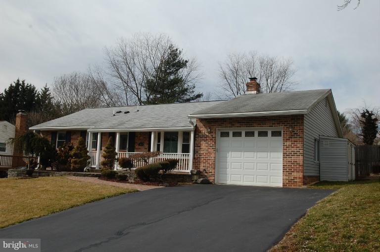 24100 Log House Road Gaithersburg, MD 20882 - Photo 29 of 30 Exterior (Front)