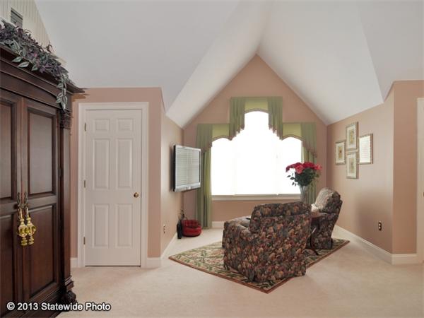 3 Stanley Road Norton, MA 02766 - Photo 12 of 30 Gallery Image 12