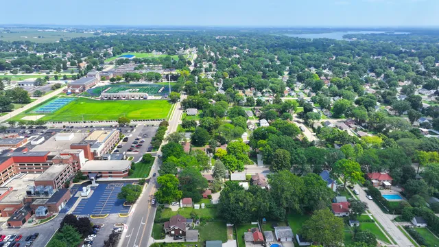 $280,000 | 1411 1st Avenue, Sterling, IL 61081