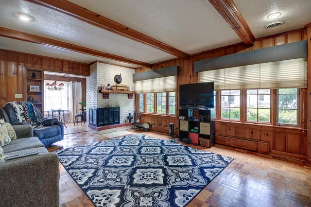 $280,000 | 1411 1st Avenue, Sterling, IL 61081