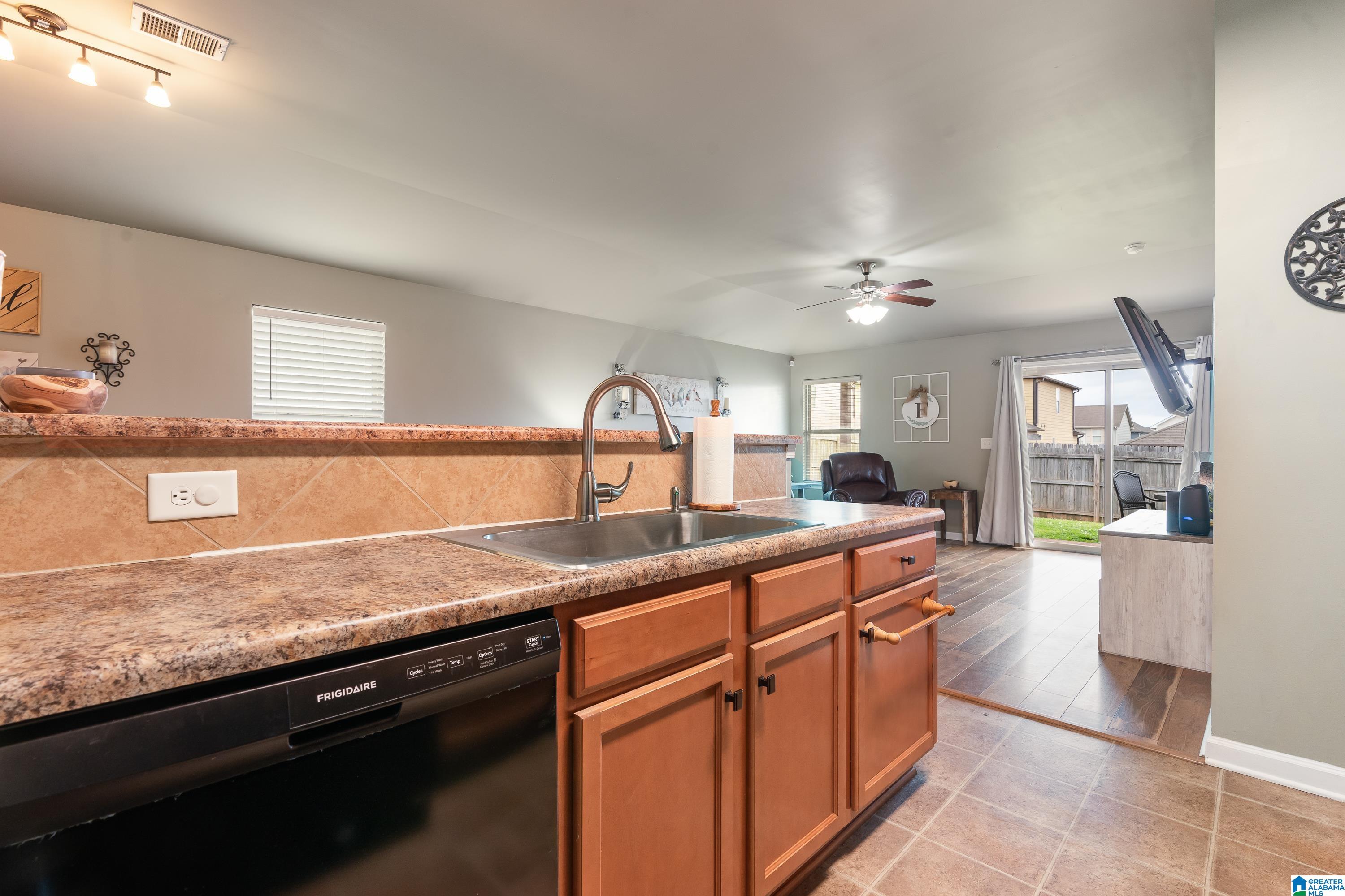 531 Union Station Place Calera, AL 35040 - Photo 10 of 35