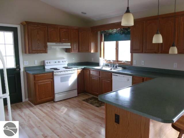 3200 Wiltse Road Lupton, MI 48635 - Photo 8 of 15 1756267-7.JPG