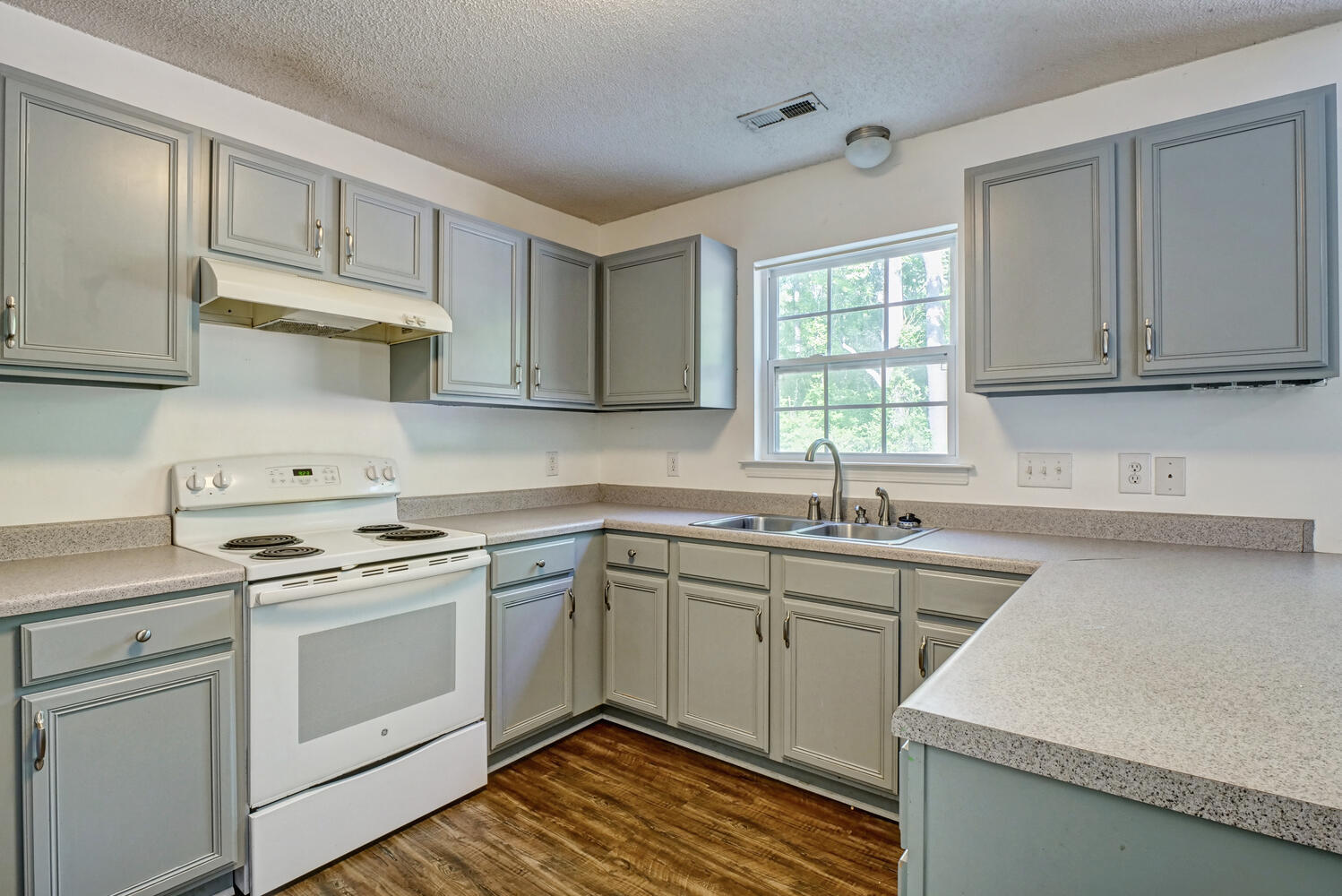 149 Core Road Richlands, NC 28574 - Photo 13 of 32 149 Core Rd Richlands NC 28574-large-014