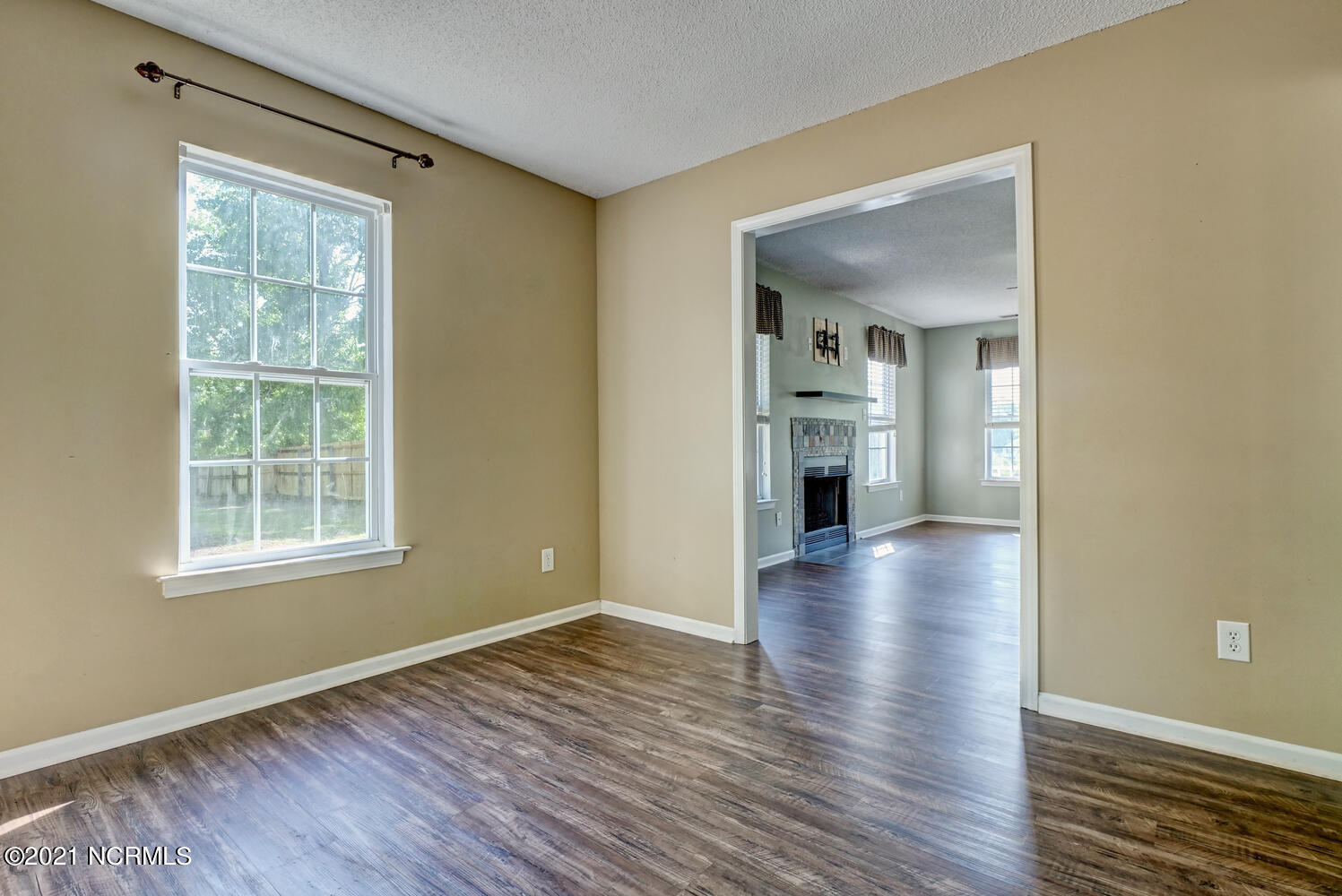 149 Core Road Richlands, NC 28574 - Photo 10 of 32 149 Core Rd Richlands NC 28574-large-011