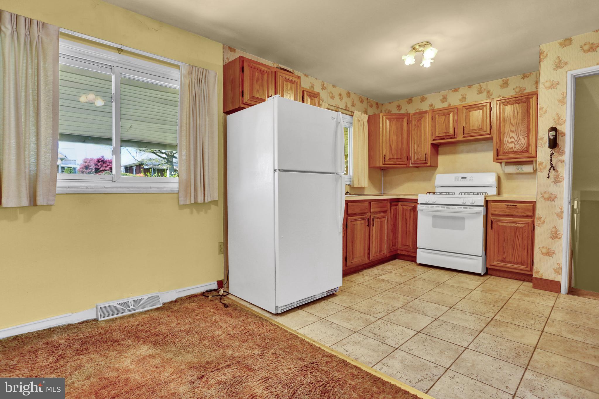 3308 Ridgeway Street Reading, PA 19605 - Photo 6 of 26 Kitchen from dining area