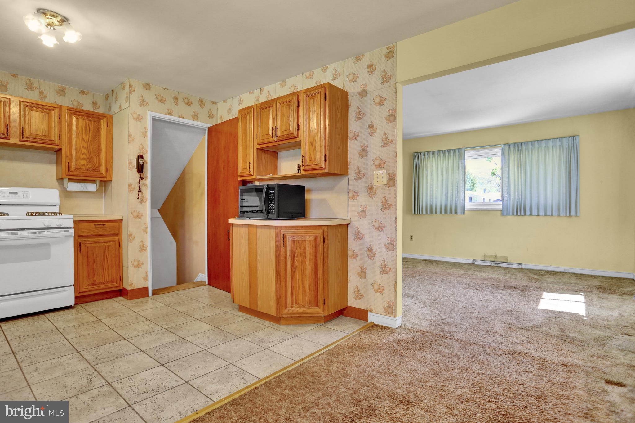 3308 Ridgeway Street Reading, PA 19605 - Photo 8 of 26 Kitchen