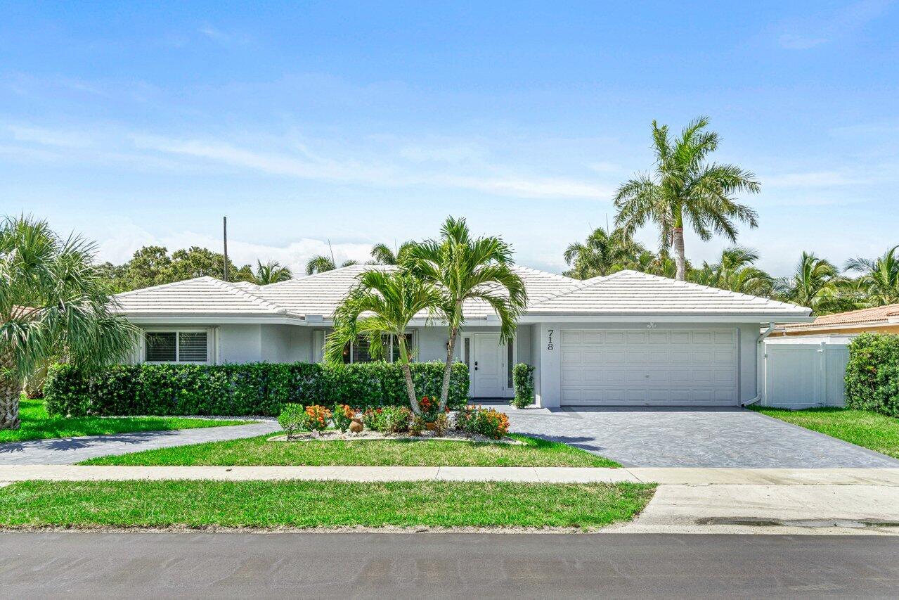 718 West Camino Real Boca Raton, FL 33486 - Photo 1 of 30 Front Exposure