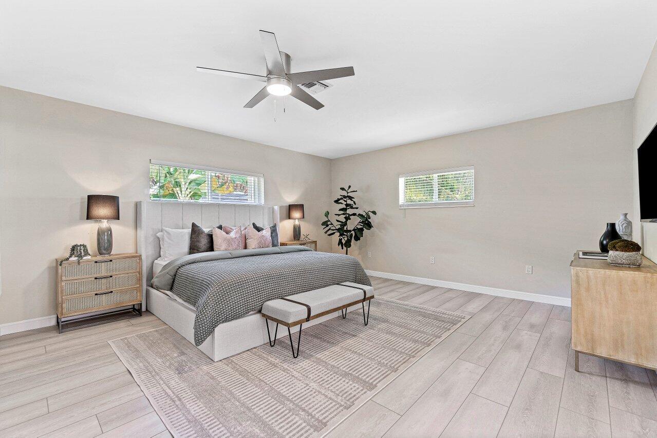 718 West Camino Real Boca Raton, FL 33486 - Photo 16 of 30 Primary Bedroom