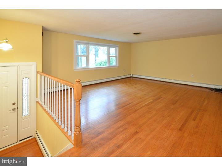 271 Stony Run Road Spring City, PA 19475 - Photo 3 of 25