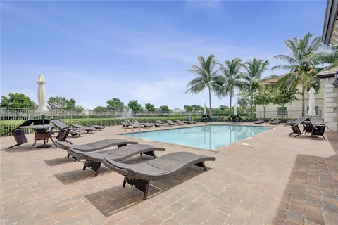 $515,000 | 4204 North Dixie Highway, Unit 1, Oakland Park, FL 33334