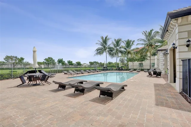 $515,000 | 4204 North Dixie Highway, Unit 1, Oakland Park, FL 33334