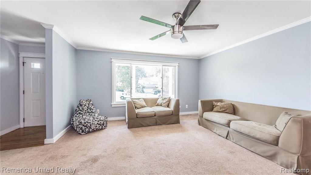 29520 Geraldine Road Farmington Hills, MI 48336 - Photo 9 of 44