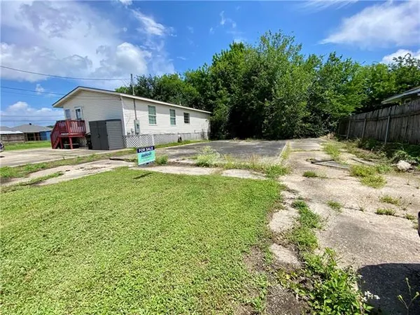 $25,000 | 107 3rd Street, Chalmette, LA 70043