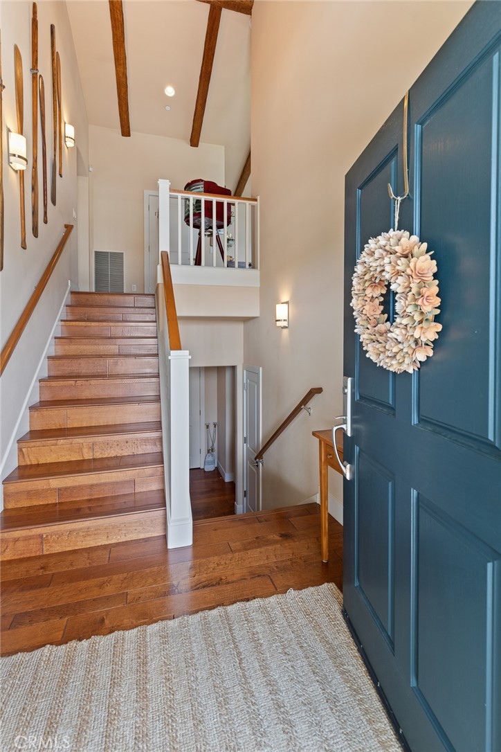 281 Main Street Morro Bay, CA 93442 - Photo 52 of 69 a view of entryway and hall with wooden floor