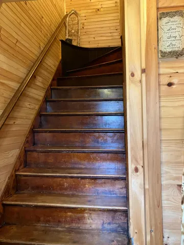 $199,000 | 565 River Road, Anson, ME 04958