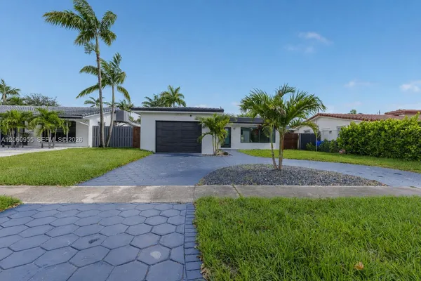$4,900 | 4115 Madison Street, Hollywood, FL 33021