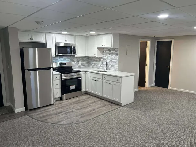 $1,800 | 1329 Main Street, Unit 11, Brockton, MA 02301