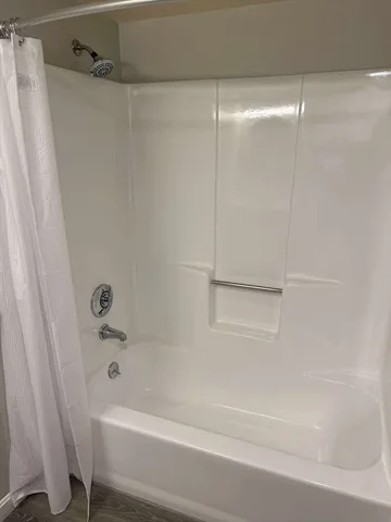 $1,800 | 1329 Main Street, Unit 11, Brockton, MA 02301