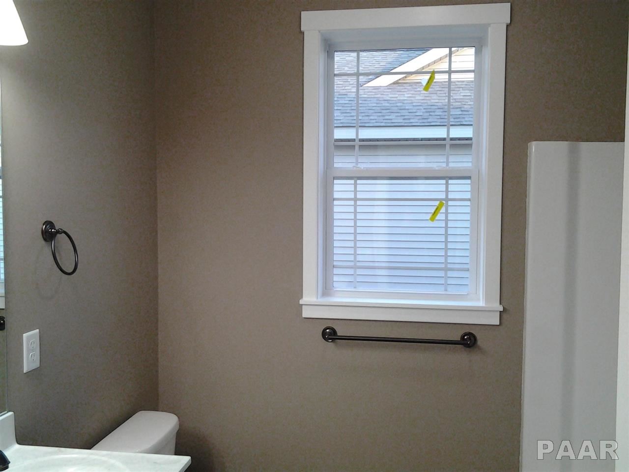 1412 Kingsbury Road Washington, IL 61571 - Photo 18 of 31 Gallery Image 18