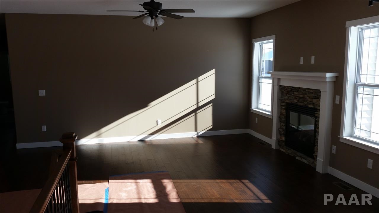 1412 Kingsbury Road Washington, IL 61571 - Photo 6 of 31 Gallery Image 6