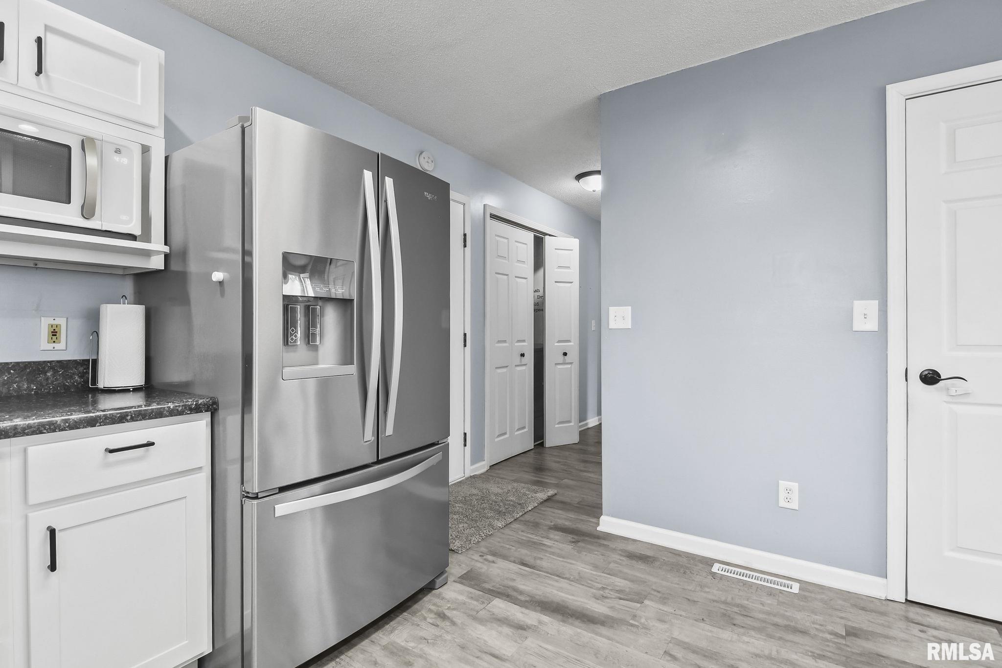 4601 Trillium Drive Springfield, IL 62703 - Photo 11 of 37 Gallery Image 11