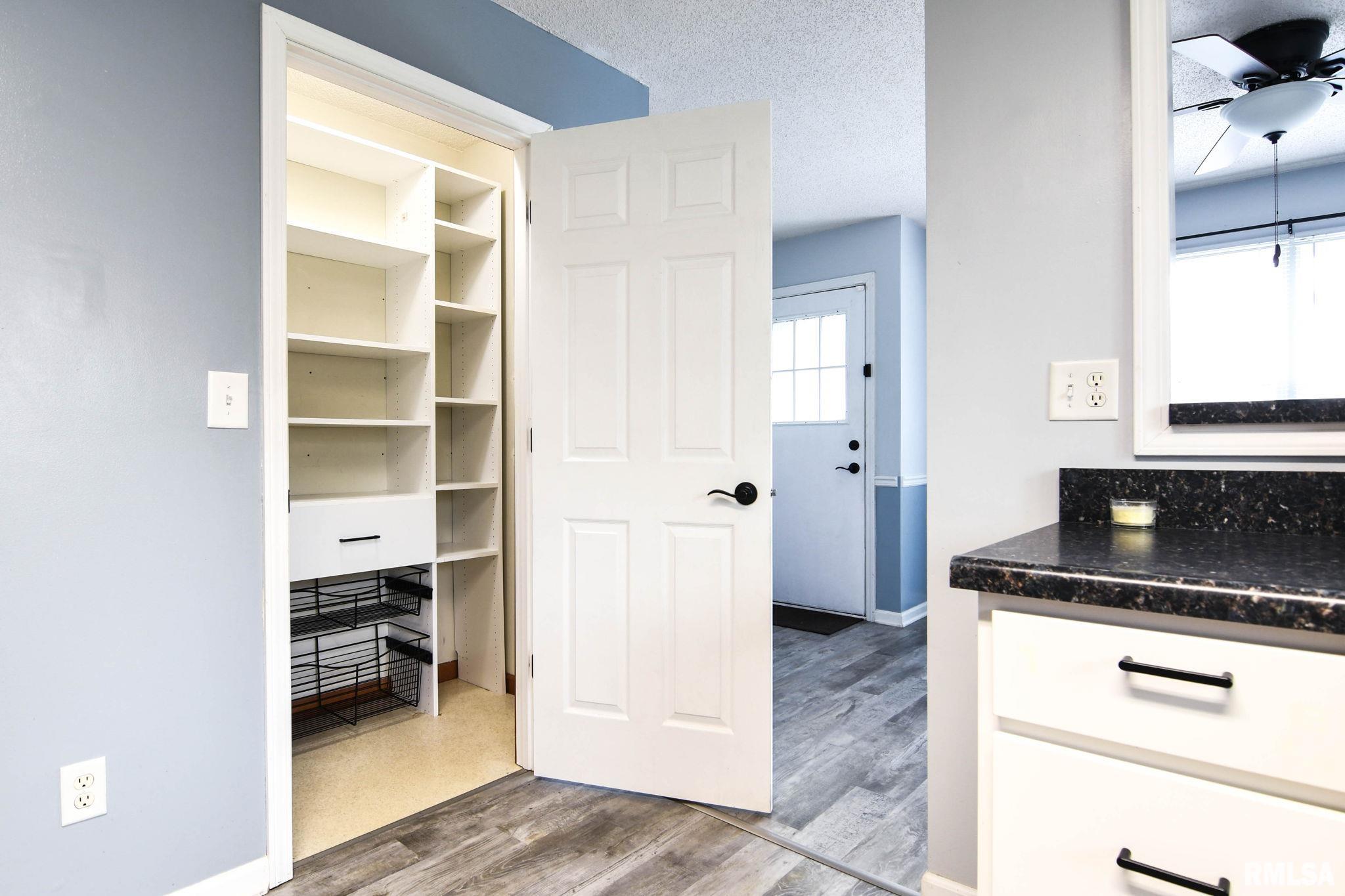 4601 Trillium Drive Springfield, IL 62703 - Photo 12 of 37 Gallery Image 12