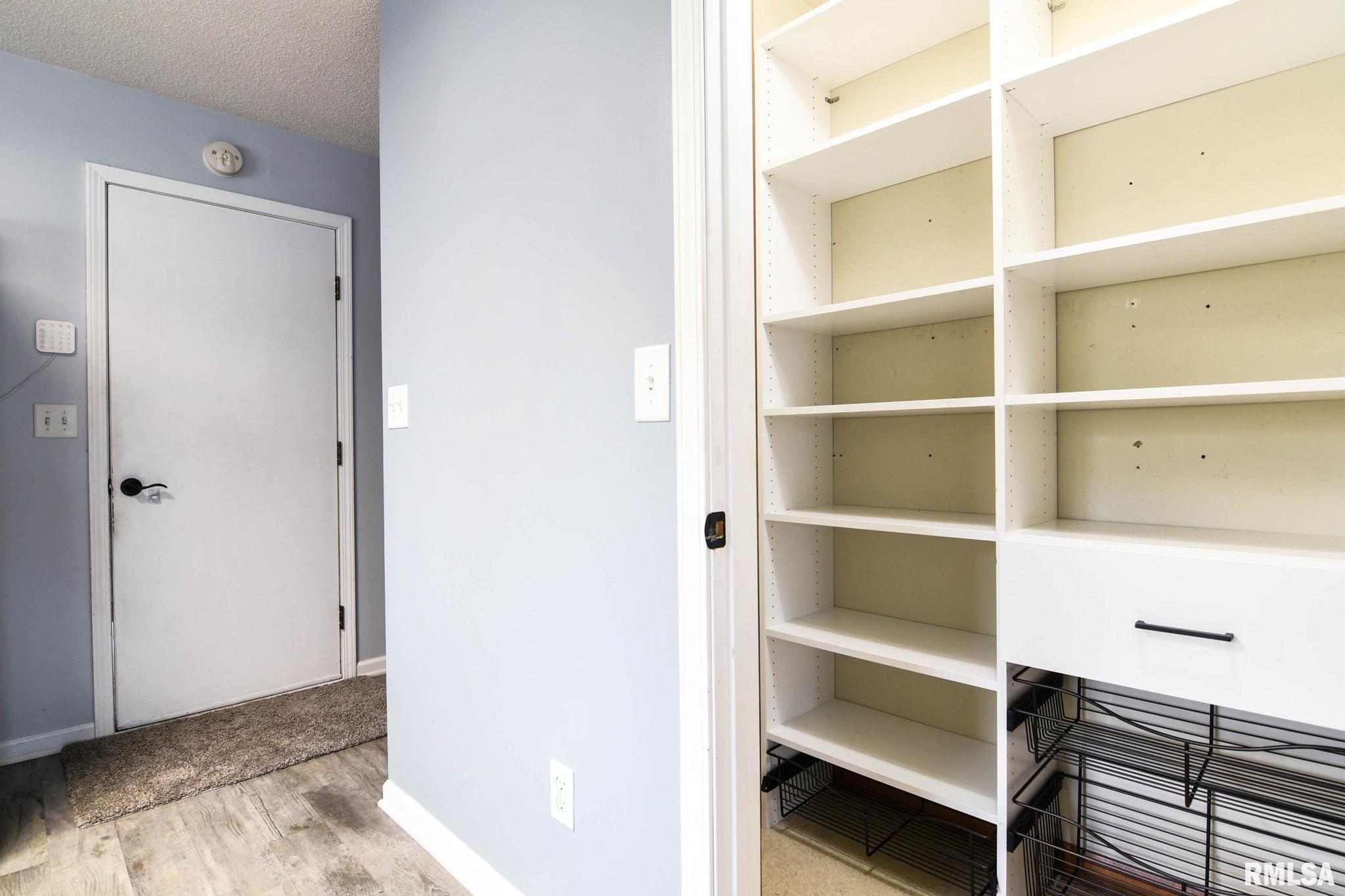 4601 Trillium Drive Springfield, IL 62703 - Photo 13 of 37 Gallery Image 13