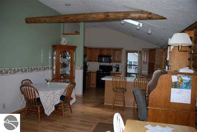 17274 Wallin Road Thompsonville, MI 49683 - Photo 15 of 39 1747996-14.JPG