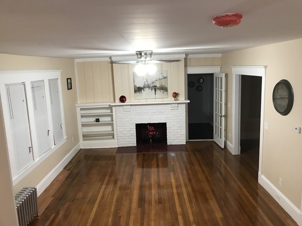 43 Burton Street Springfield, MA 01108 - Photo 3 of 14 Gallery Image 3
