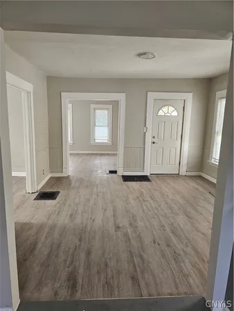 $1,800 | 111 Abell Avenue, Geddes, NY 13209