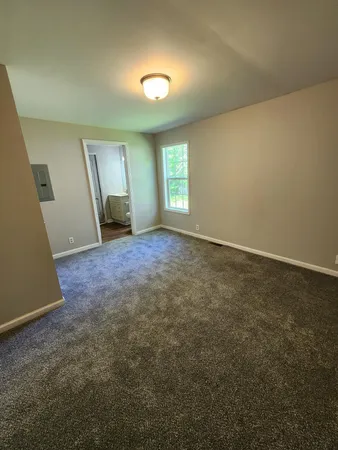 $1,695 | 401 North Polk Street, Tullahoma, TN 37388