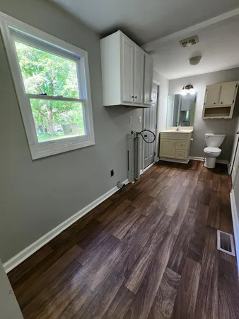 $1,695 | 401 North Polk Street, Tullahoma, TN 37388