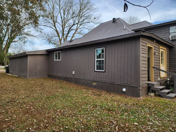 $1,800 | 401 North Polk Street, Tullahoma, TN 37388