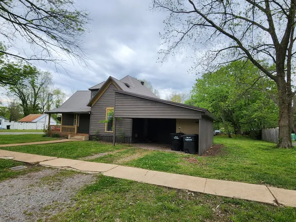 $1,800 | 401 North Polk Street, Tullahoma, TN 37388