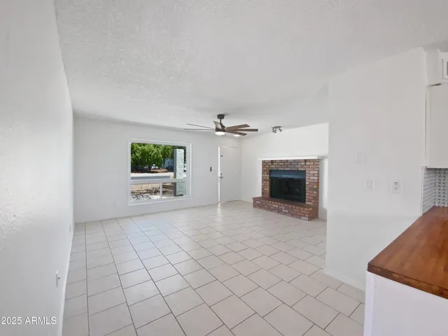 $300,000 | 261 West 21st Avenue, Apache Junction, AZ 85120