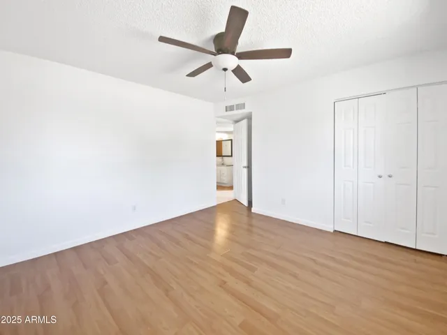 $300,000 | 261 West 21st Avenue, Apache Junction, AZ 85120