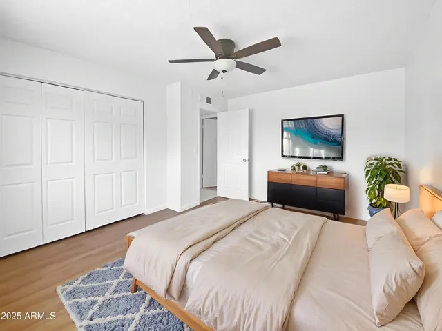 $300,000 | 261 West 21st Avenue, Apache Junction, AZ 85120