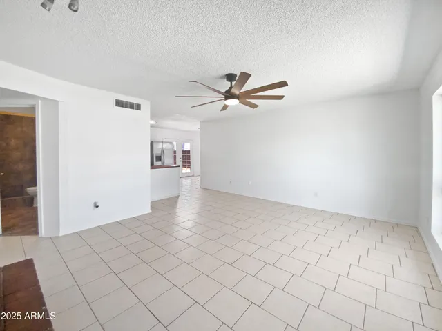 $300,000 | 261 West 21st Avenue, Apache Junction, AZ 85120