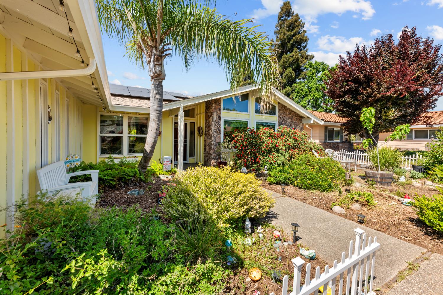 3395 Meadow Way Rocklin, CA 95677 - Photo 34 of 35 front view of a house with a yard