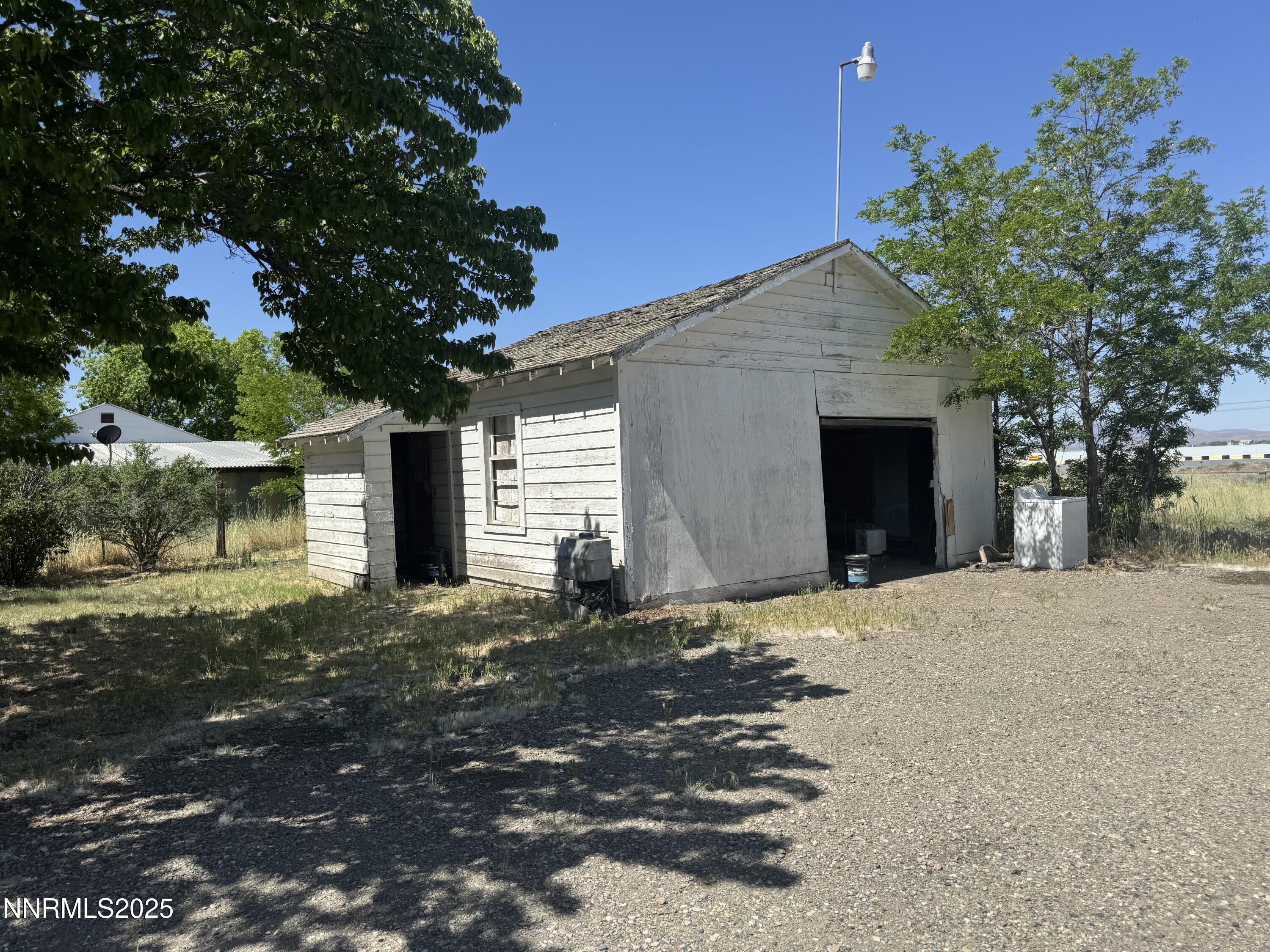 4082 Grass Valley Road Winnemucca, NV 89445 - Photo 3 of 7 IMG_4875
