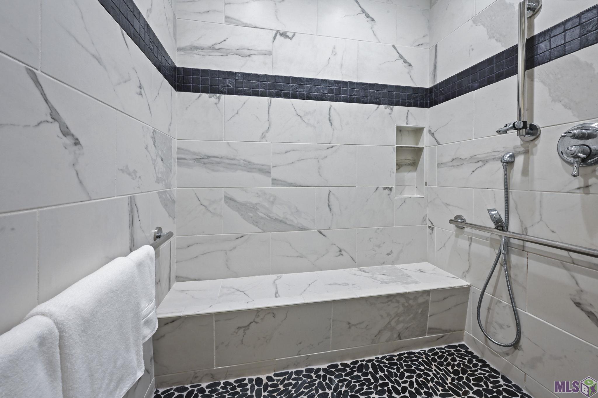 7111 Village Charmant Drive, Unit 11 Baton Rouge, LA 70809 - Photo 13 of 23