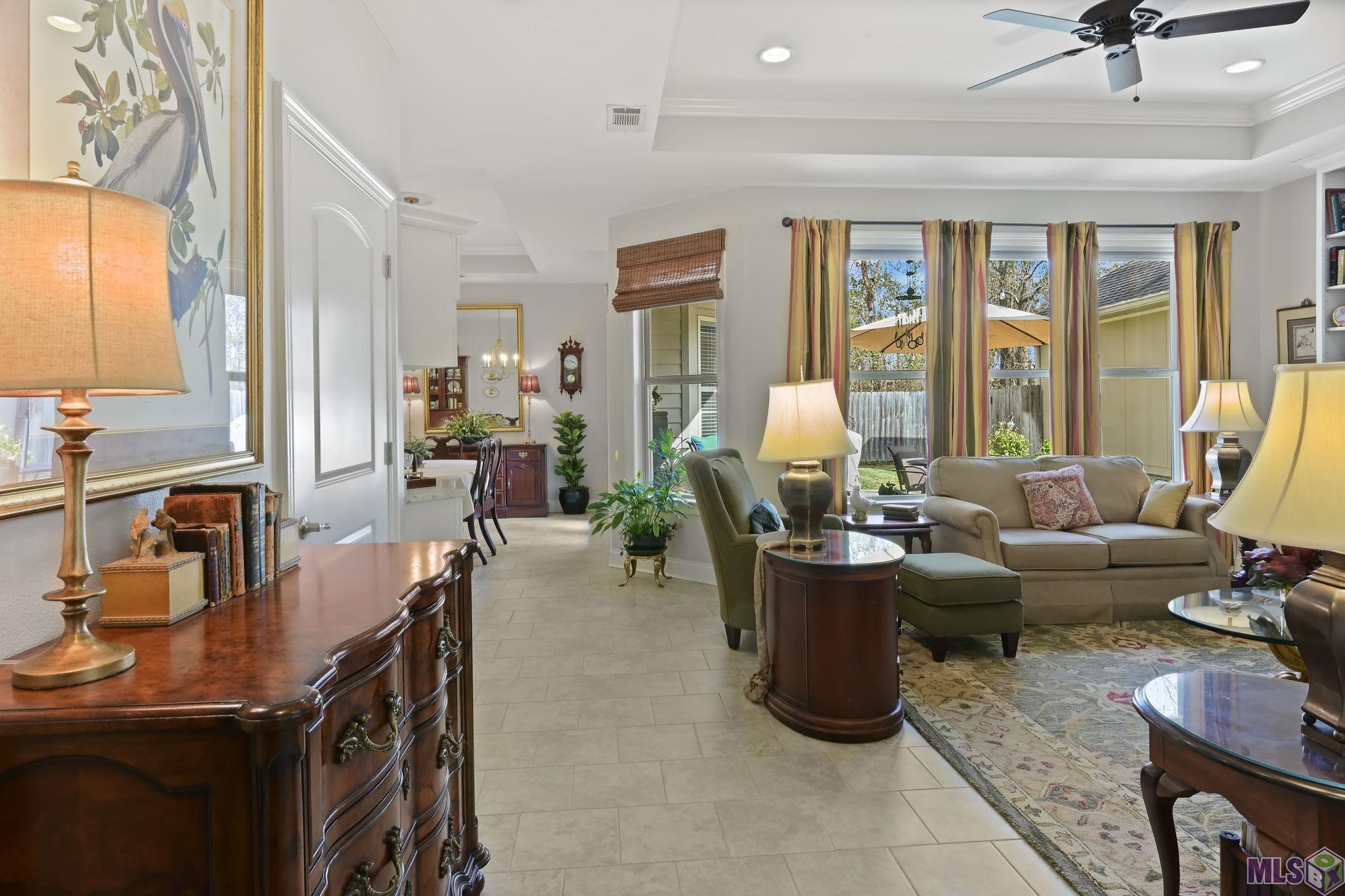 7111 Village Charmant Drive, Unit 11 Baton Rouge, LA 70809 - Photo 3 of 23